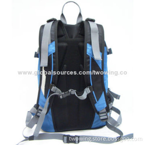 Hiking Backpack with Functional Hip Belt and Embossed Back System & 420D Nylon Fabric